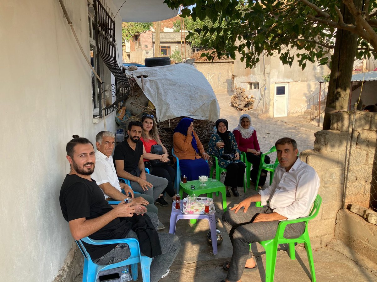 Kesra14115036's tweet photo. #SırnakSenin KASRİK ŞEHİT KAYMAKAM MUHAMMED GATİH SAFİTÜRK ANADOLU İMAM HATİP LİSESİ VELİLERİYLE HEP BERABER ONLARLA DAHA DA İLERİYE İNŞALLAH @mirzatetik78 @Mirzacazim https://t.co/CbJYXAPZBJ