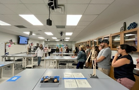 NisdCTE's tweet photo. Great turnout at Byron Nelson HS last night for the first of NISD Academy Nights! @BNHSBiomed + @ByronNelsonCAHA students and staff were so excited to host middle school families! @ByronNelsonHigh #IAmNISDCTE https://t.co/Ef8WogSS2d