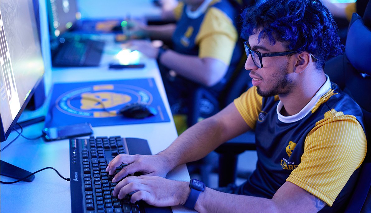 nyit's tweet photo. Our Center for Esports Medicine has announced an exciting, new research collaboration with @GEHealthcare to analyze competitive gamers' lean body mass and help establish the first esports body composition benchmarks.
https://t.co/vi8gfGkUTv https://t.co/LRn6sjgRIs