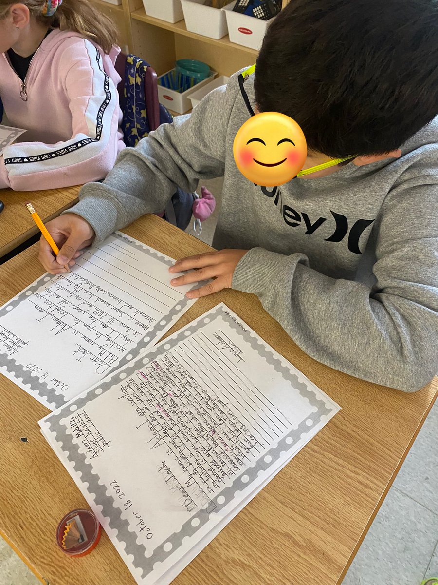 MrsLauraAbel's tweet photo. Today we worked on our letters to our residents at @Tansley_Woods retirement home! We can’t wait to finish them up so they can be delivered! @silwrdsb #newfriends #penpals #positivityandrelationships https://t.co/7AaoUggHld