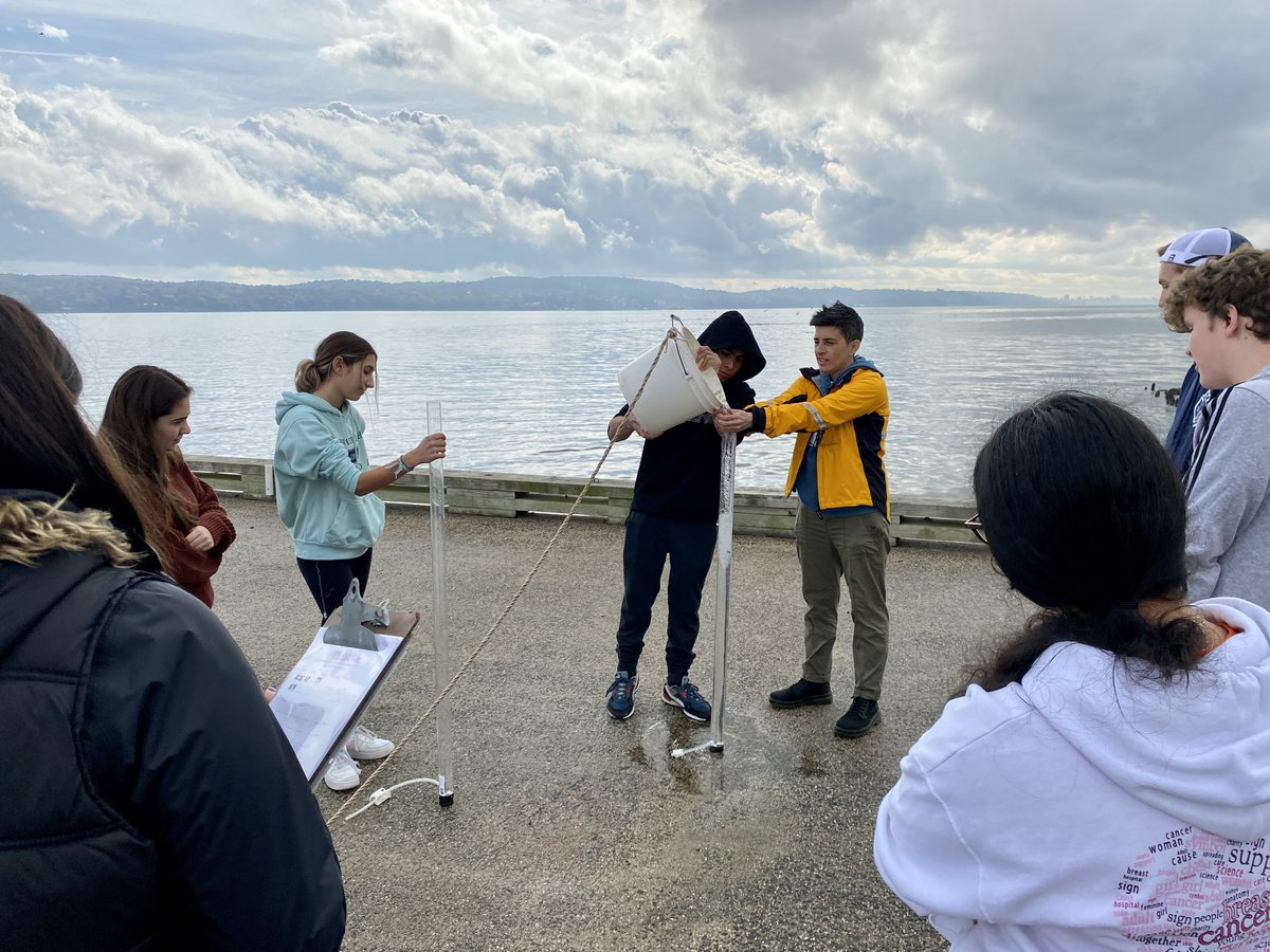 Marine Biology students from <a href="/Tappan_Zee_HS/">Tappan Zee High School</a> visited the Piermont Pier yesterday to learn more about the Hudson River. Scientists from <a href="/LamontEarth/">LDEO</a> worked with students as they focused on analyzing the water chemistry and the various species that can be found in the river.