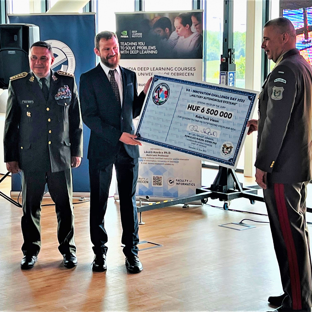 RoboTechVision's tweet photo. OUR SUCCESS AT #V4 #ARMED #FORCES NEGOTIATIONS🏆🥇
‘RoboTech Vision excelled in all tasks and the team achieved the best times in all disciplines. Companies with high #innovation potential are also developing in #Slovakia,’ said the #Ministry of #Defence. https://t.co/VUTqXkm03t https://t.co/2NZXZOhiSQ