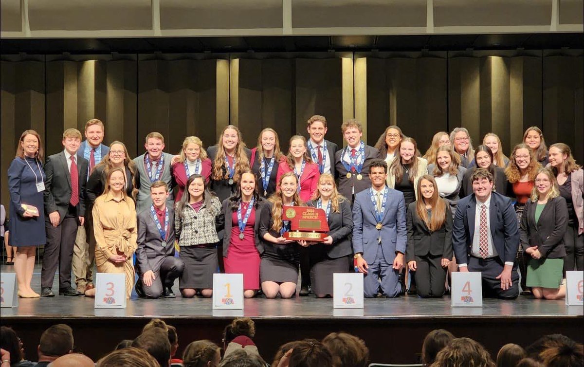 York1ActSpeech's tweet photo. If you are interested in joining the speech team, there will be a meeting in Mrs. Stahr's room on Wednesday, October 19 right after school. The team will meet on Wednesdays after school from October through March. Regular Tuesday and Thursday 7 pm practices begin in December. https://t.co/WA0DGf87aQ