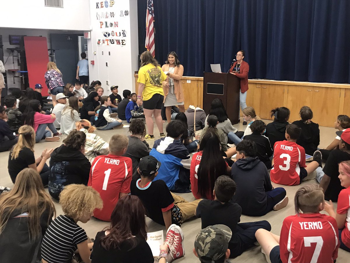 Yermo_Eagles's tweet photo. Congratulations to all our middle school students on their first quarter accomplishments! We enjoyed celebrating them this morning at our awards assembly. #avideagles #TheSilverValleyWay #scholars #awardsceremony https://t.co/4BK6rdtZyA