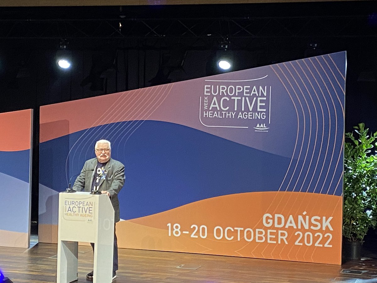 alexia_d's tweet photo. Lech Walesa Keynote speaker at opening of #ewaha https://t.co/eySi0tNGsm