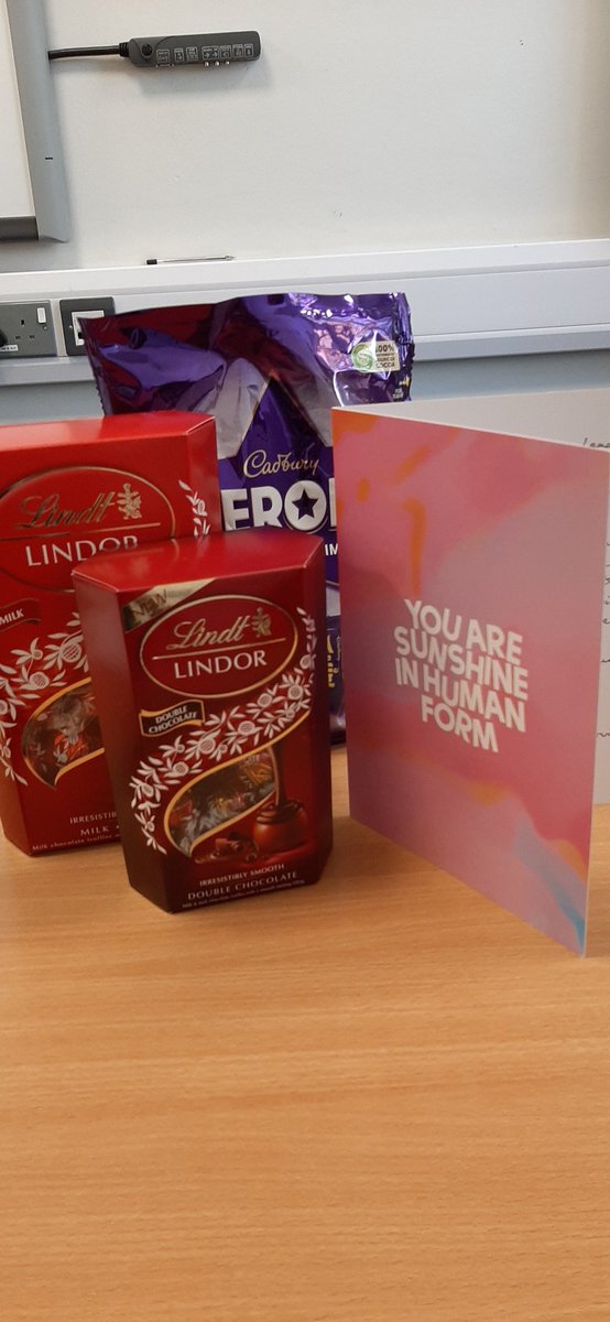 allyjday's tweet photo. Thank you @HOTHSuk for surprising the @LincsCTherapy leads with treats this morning 🥰 And thank you to whoever nominated us! It made our day! https://t.co/6FnHzrNhdM
