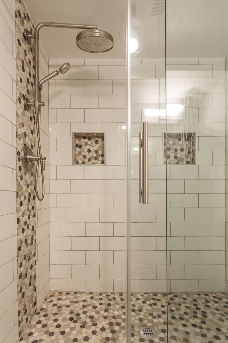 SolidRemodeling's tweet photo. Bathroom Remodel Alexandria, VA

#alexandria #basementbathroom #bathroomdesign #bathroomideas #chromehardware #designideas #kohlerfixtures #modernfarmhouse #oldtown #paintedwalls #pebbletile #pulls #subwaytiles #uniquetile #vesselsinks #showerwall #woodsidetable #woodvanity #va https://t.co/QbtxVWL2Ca