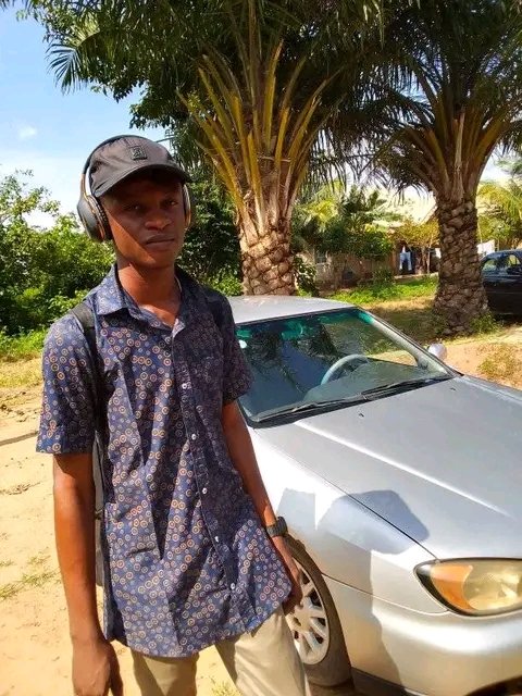 TemigbeK's tweet photo. ASUU finally called off strike....😄

Resumption in a bit 🙂

#ASUUstrike #Futa #saxophonist #tech #temikay https://t.co/5MNKPyxZji
