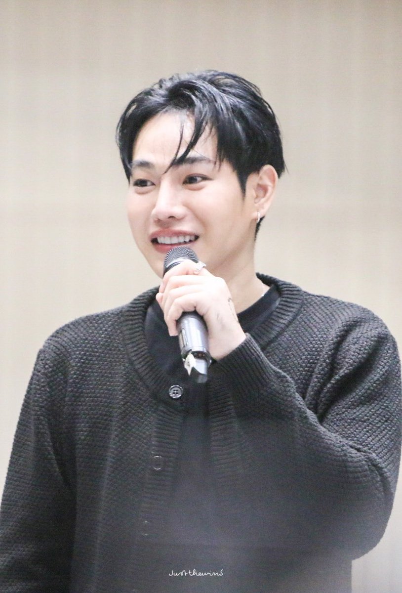 justthewind's tweet photo. กลับ ctw อีกแล้ววว
@peckpalit 💕
#TheBreathFanmeet_Day2
#palitgallery #justthewind
#เป๊กผลิตโชค #PeckPalitchoke https://t.co/nr1CeSas3K