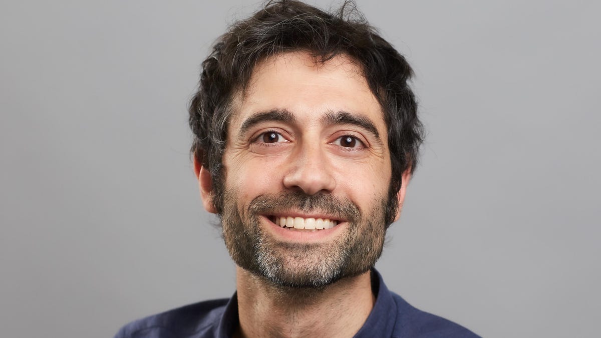 MITSloanExecEd's tweet photo. Access your creative side to lead through uncertainty per #MITSloan prof @aithanshapira https://t.co/8x8GKOSwQg
Learn more from him on campus during his course, Unlocking the Power of Perspectives (Nov 3-4) https://t.co/NcgKPwuijB https://t.co/4QS1Uqimu2
