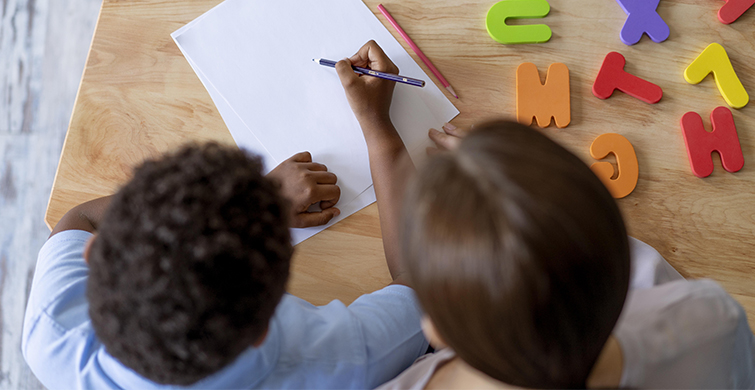 AUDET invita a todas las personas que deseen saber, aprender y ayudar a las personas con tartamudez a unirse a una consulta abierta que se realizará de manera virtual el 22/10 a las 10:00h.
Más información ➡️ bit.ly/3TwsQqV