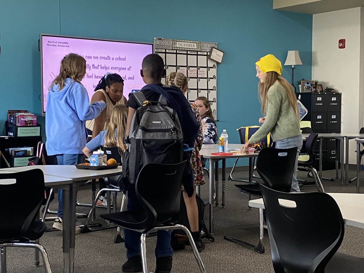 Butler_LRHS's tweet photo. These @DanielsonMiddle students created a game club during our #OneDMS project to build community. Today they met, played a riveting game of Uno, & ate lunch together! They even had a call to order & took attendance. 🥰 The laughs they shared was my favorite part 💙🧡 https://t.co/8NrfPoz60e