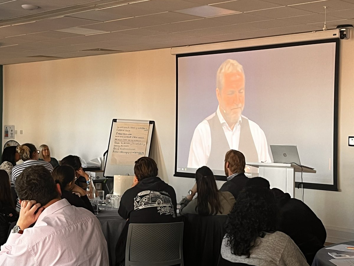 Beth Barron tweet media