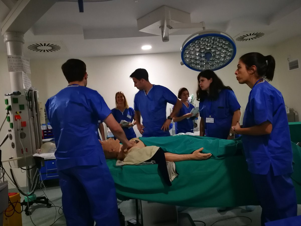 gabiyavi's tweet photo. Curso SVA ERC-SEDAR en Huelva 🏥 @hujuanramon @jv_lorente
#RCPSEDAR @FinaGalan #ALS
Gracias @sedar_es, gracias @aaearanestesia y #AlfredoMalo por su dedicación infinita! . 
Gracias a la colaboración de Silvia @MSDEspaña
Gracias alumn@s https://t.co/7mWFJavCnn