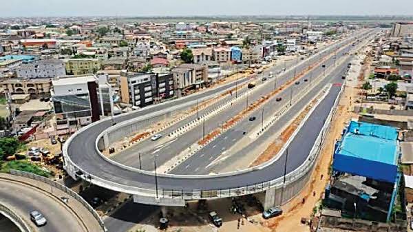 Facts about Sanwoolu (01)
From 2019 to 2020, <a href="/jidesanwoolu/">Babajide Sanwo-Olu</a> Completed and commissioned 37 Roads!
#Sanwooluagain