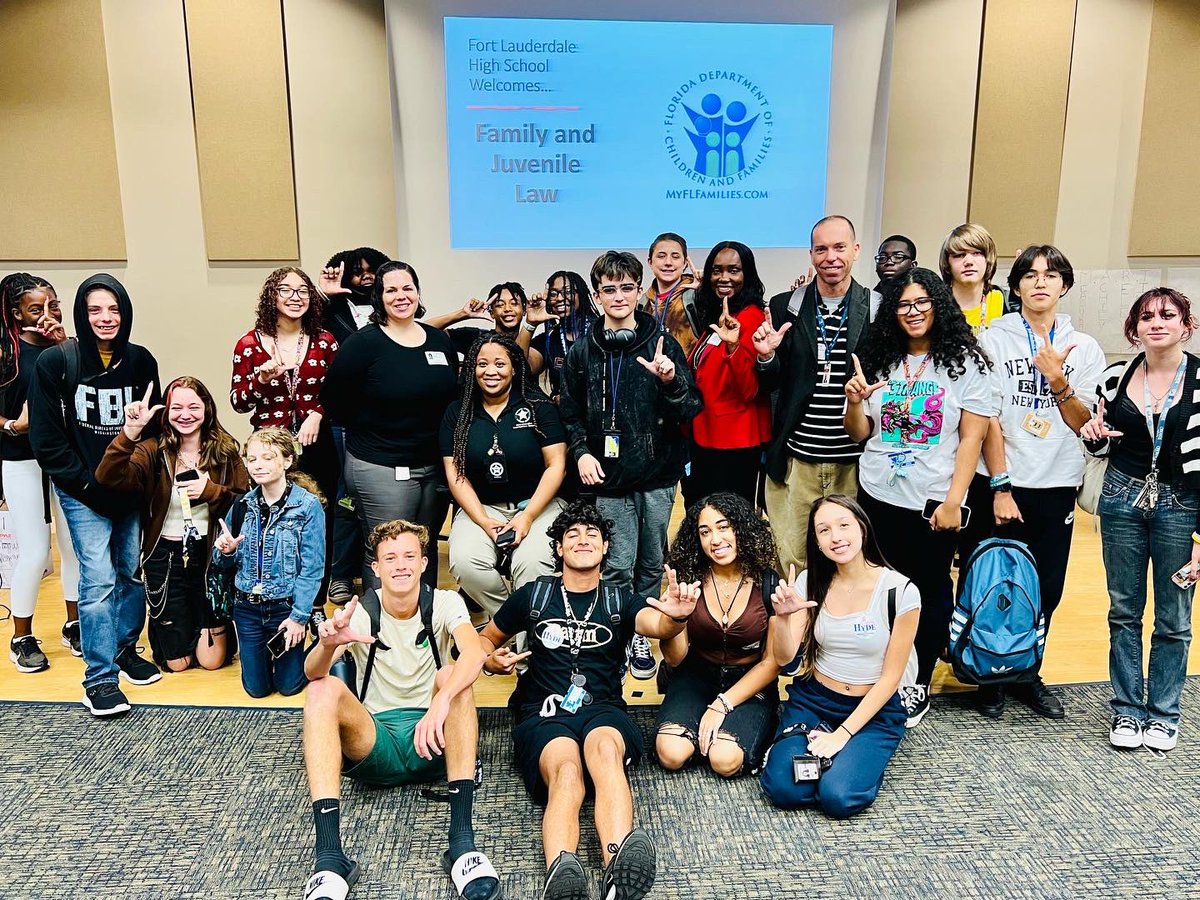 flhs_magnet's tweet photo. Thank you to our juvenile and family law professionals who visited today for our LAWTalk! 💙 #prelaw #careergoals #futureplanning #lawtalks @FlhsOfficial https://t.co/jxAYyh1e1O