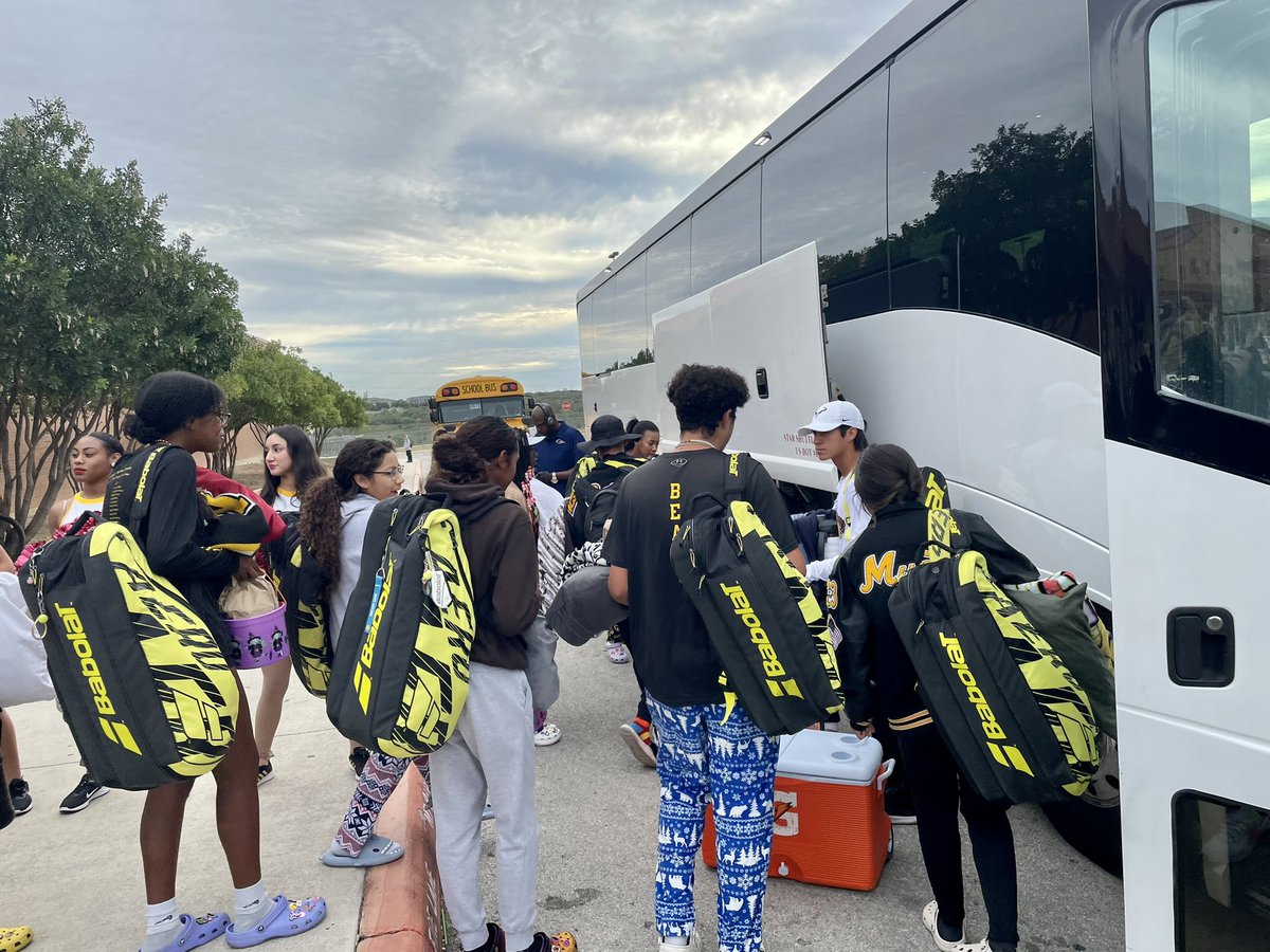 Good luck to our <a href="/BrennanTennis/">Brennan Tennis</a> team in Corpus at Regionals! #BFND <a href="/NISDTennis/">NISD Tennis</a>