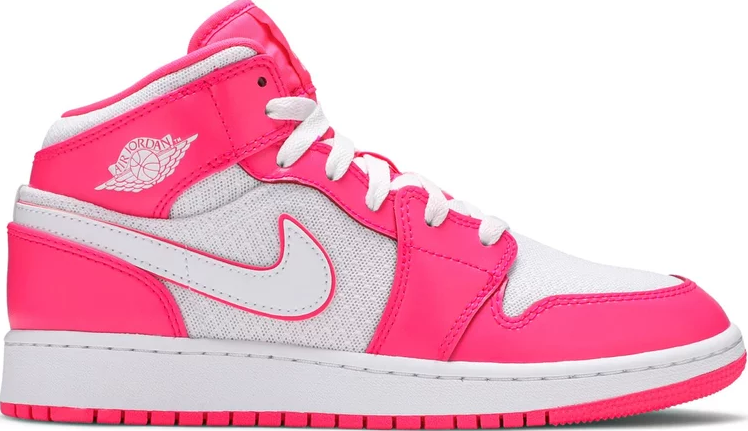 midstudios_'s tweet photo. How cool are these shoes? #AirJordan https://t.co/iMOUJQHqCP