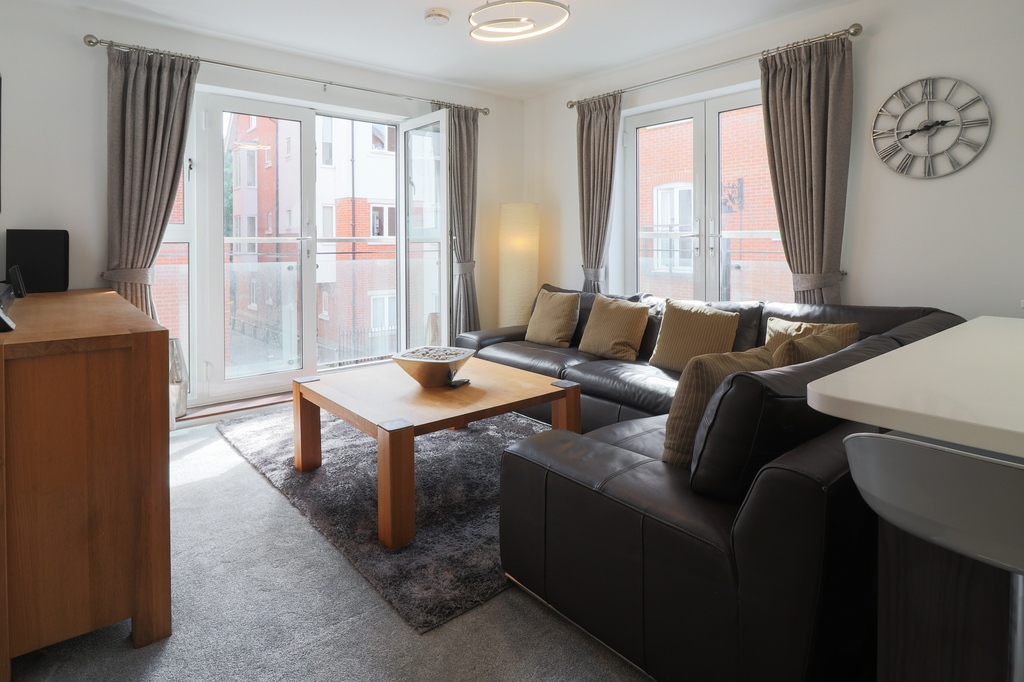 CBestagents's tweet photo. Sales lIsting - Canterbury Offers in Excess of £599,000

https://t.co/y1maBnQ9Dp

#forsale #Canterbury #townhouse #kent #citycentre #impressive #buyers #sellers #propertiesforsale #estateagents #localpropertyexperts #mustsee #charlesbainbridgestateagents #selling #purchasers https://t.co/TZYBwSxZO7