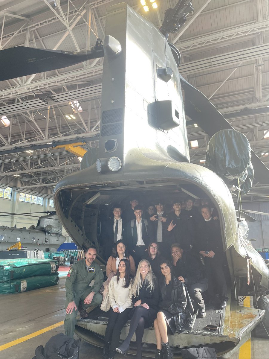 nathan_flynn's tweet photo. A huge thank you to Squadron Leader Chris Wilkes from @RAFBenson for a truly inspirational day for our Public Services students @MKCollege. Students were treated to a full flight briefing, before looking round the aircraft and exploring career options. #FE #Aspirations https://t.co/9ps5aoYeJe