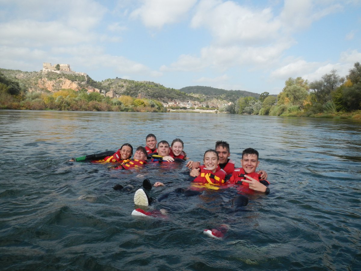Ruta acuática en BigSup por el Ebro, desde Mora la Nova hasta Miravet por el Río Ebro.
<a href="/AFDCaspe/">AFD Caspe</a> 
<a href="/IESMardearagon/">IES Mar de Aragón</a> 
<a href="/todofp/">TodoFP</a>