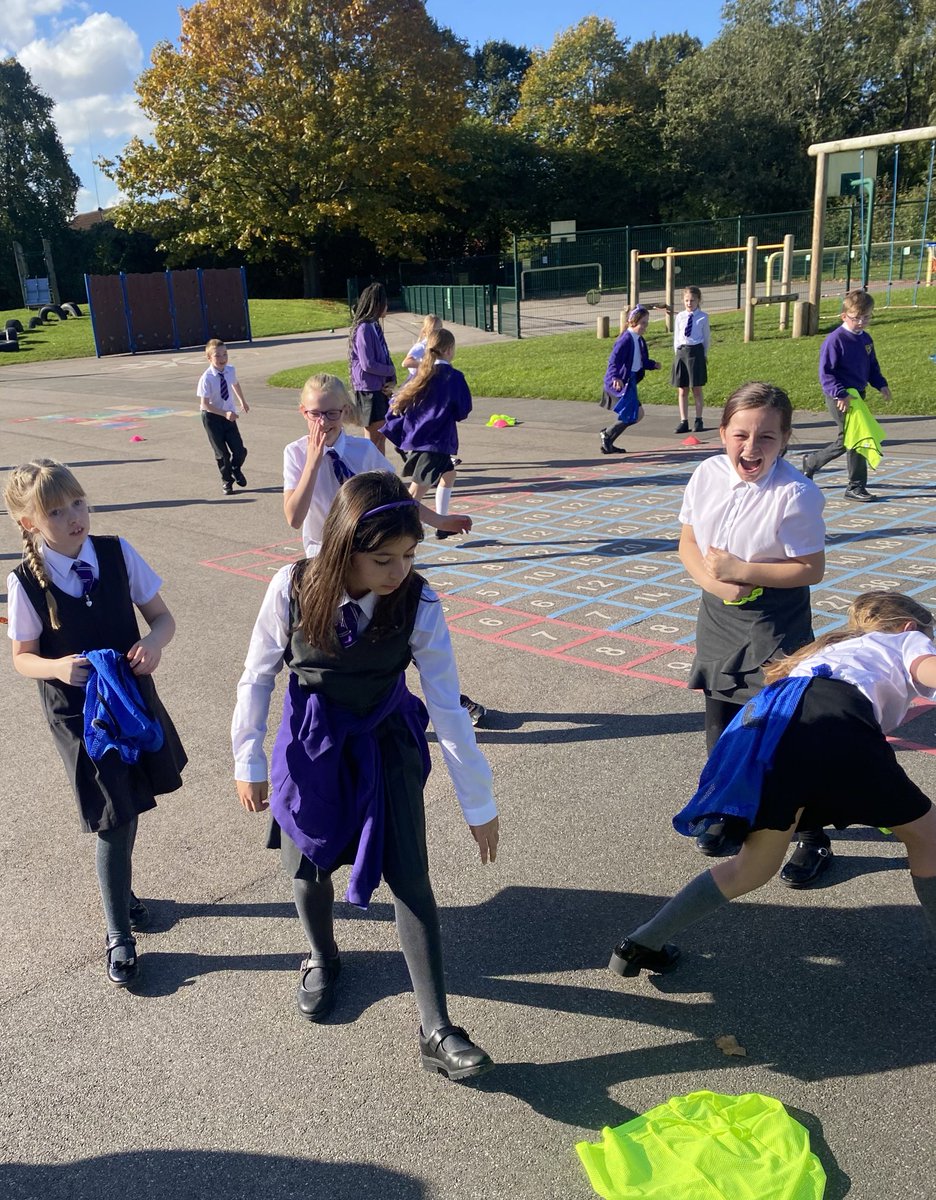 BirchwoodCE's tweet photo. As part of a retrieval, Year 5 used @enrichedu activities to revisit Food Chains in Science. The children worked together to make learning active in the beautiful fresh air and sunshine! Super understanding and retrieval! Just look at those smiles! #bcepsoutdoorlearning #bcepsy5 https://t.co/qfMVRKk9qy