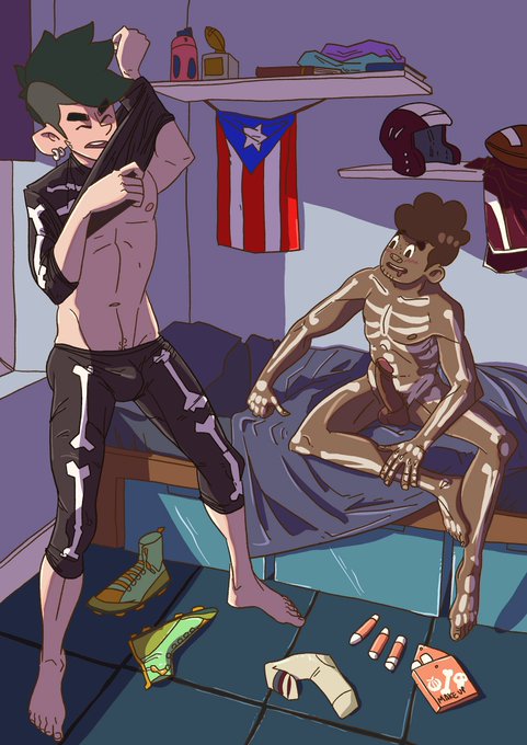 That doesn’t fit… but it seems to suit him #NSFW College https://t.co/F95OKPMuaD