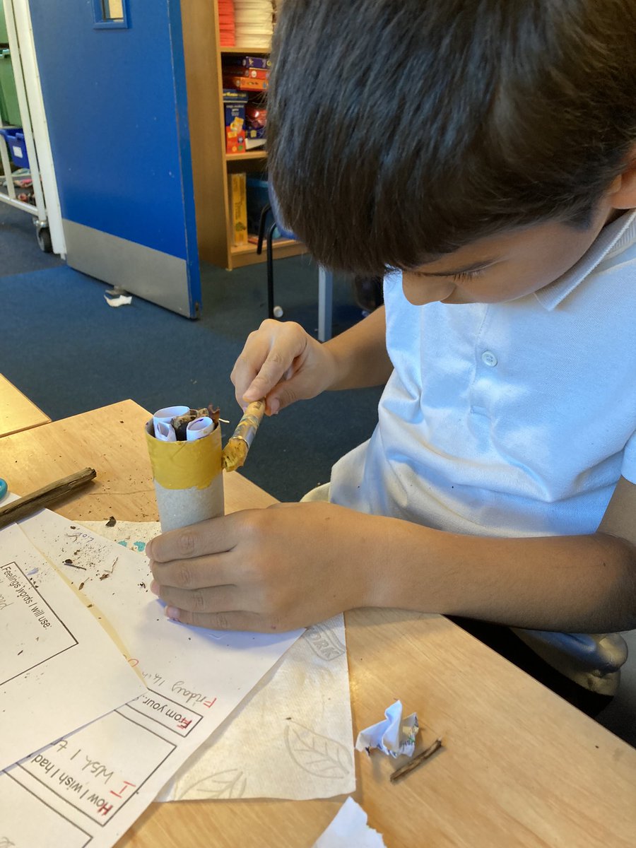 WlpsYear2's tweet image. 2H made Bee Hotels! Collecting all those items made sense today 👍🏼#environmentalexperts #savethebees #recycle #reuse