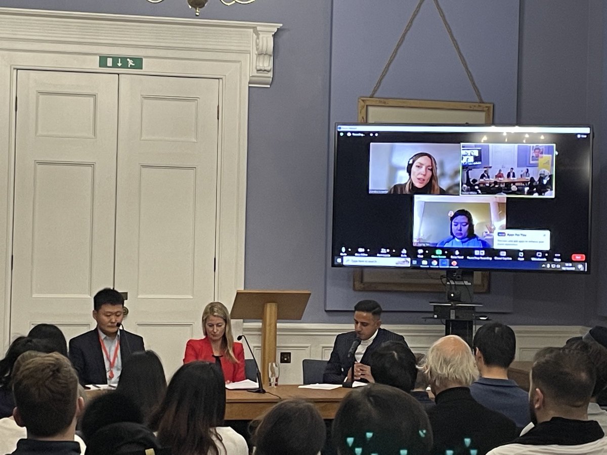 t_gordon's tweet photo. Fascinating update on China’s “Big Tech and Platform Economy” ⁦@lauchinainst⁩ ⁦@KingsCollegeLon⁩ with ⁦@ArjunKharpal⁩ ⁦@kendraschaefer⁩ ⁦@LRJia⁩ ⁦@RobynVidra⁩ Xin Sun and Yujing Tan https://t.co/Y7hBfojQ63