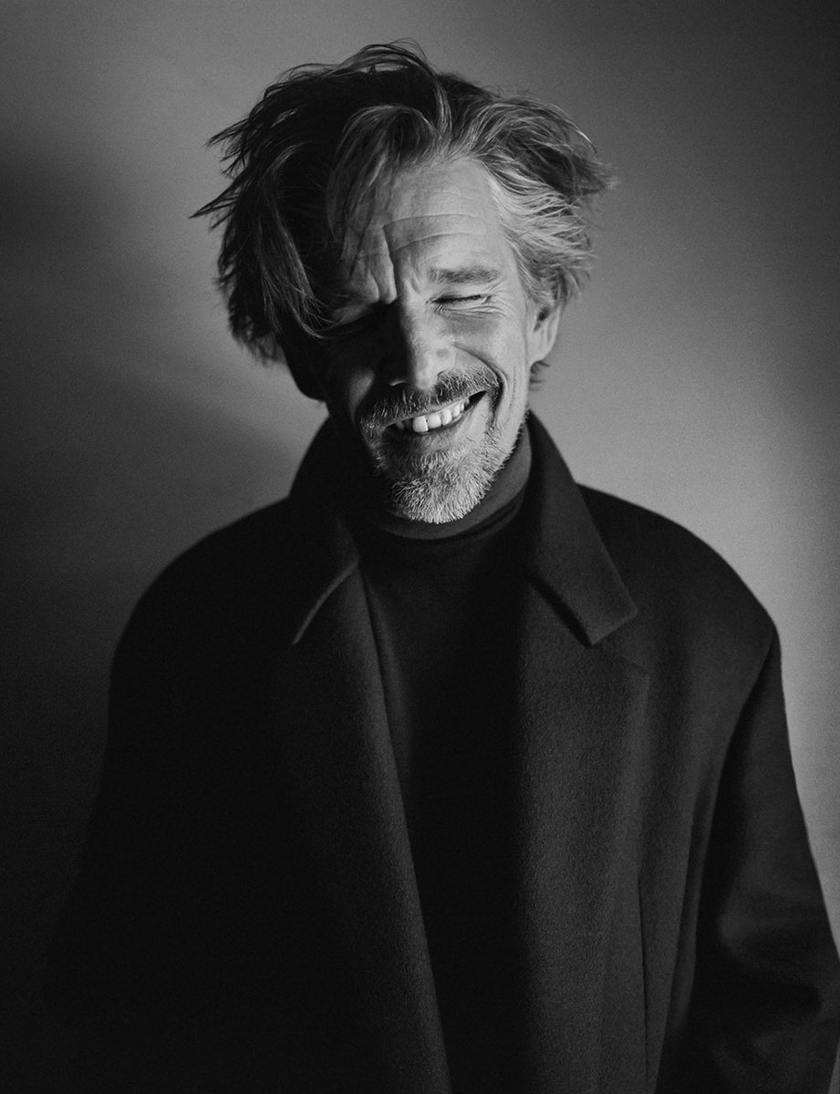 FilmUpdates's tweet photo. Ethan Hawke photographed by Heather Hazzan for Sharp Magazine https://t.co/4JP1tCOHbE https://t.co/Ufmw0GqA8C
