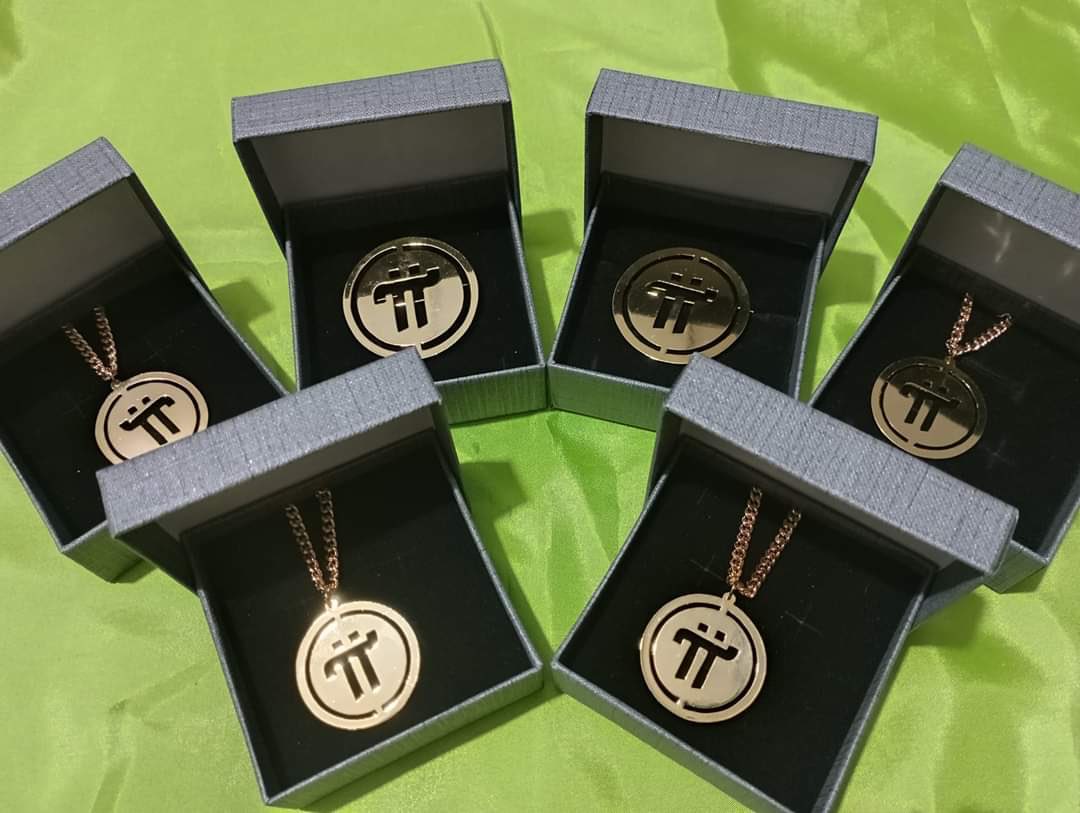 DuzieCrypto's tweet photo. Send in your location for Picoin Gift💃💃💃💃💃💃.

#PiNetwork #cryptocurrecy #Pioneers #btc #eth #Aptos https://t.co/u9jUKpyIdc