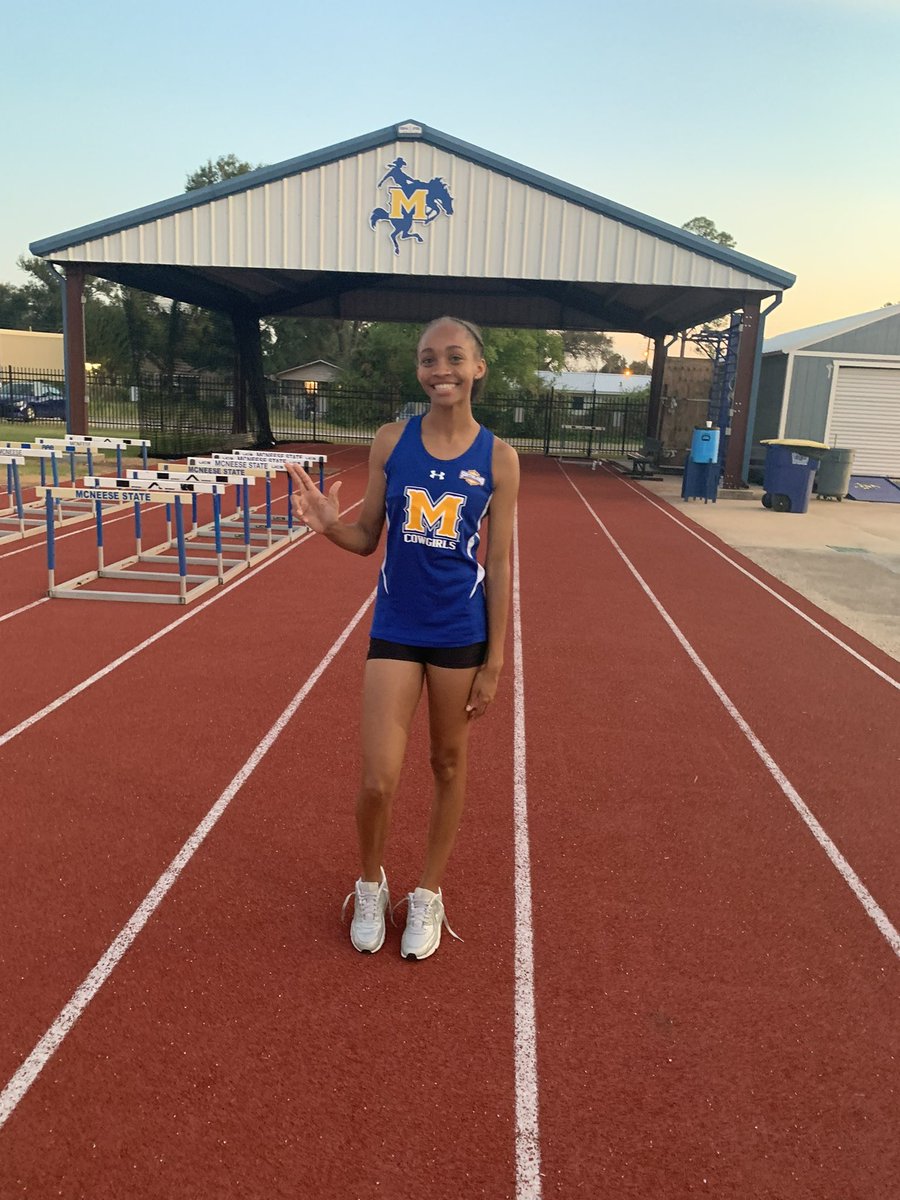 SharkTrackSCHS's tweet photo. @lovejayda2023 took Louisiana by storm this weekend as she toured @McNeeseTF_XC @LionUpTrack @du1869 @ULLafayetteFoun @GSU_TIGERS Jayda is headed for greatness. We’re here for it! https://t.co/aWw1DcJuSl