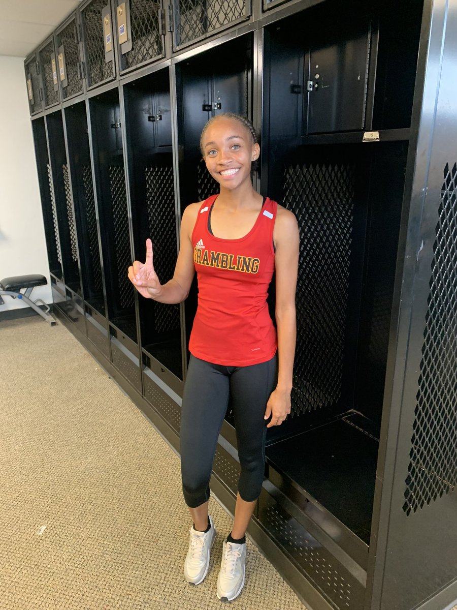 SharkTrackSCHS's tweet photo. @lovejayda2023 took Louisiana by storm this weekend as she toured @McNeeseTF_XC @LionUpTrack @du1869 @ULLafayetteFoun @GSU_TIGERS Jayda is headed for greatness. We’re here for it! https://t.co/aWw1DcJuSl