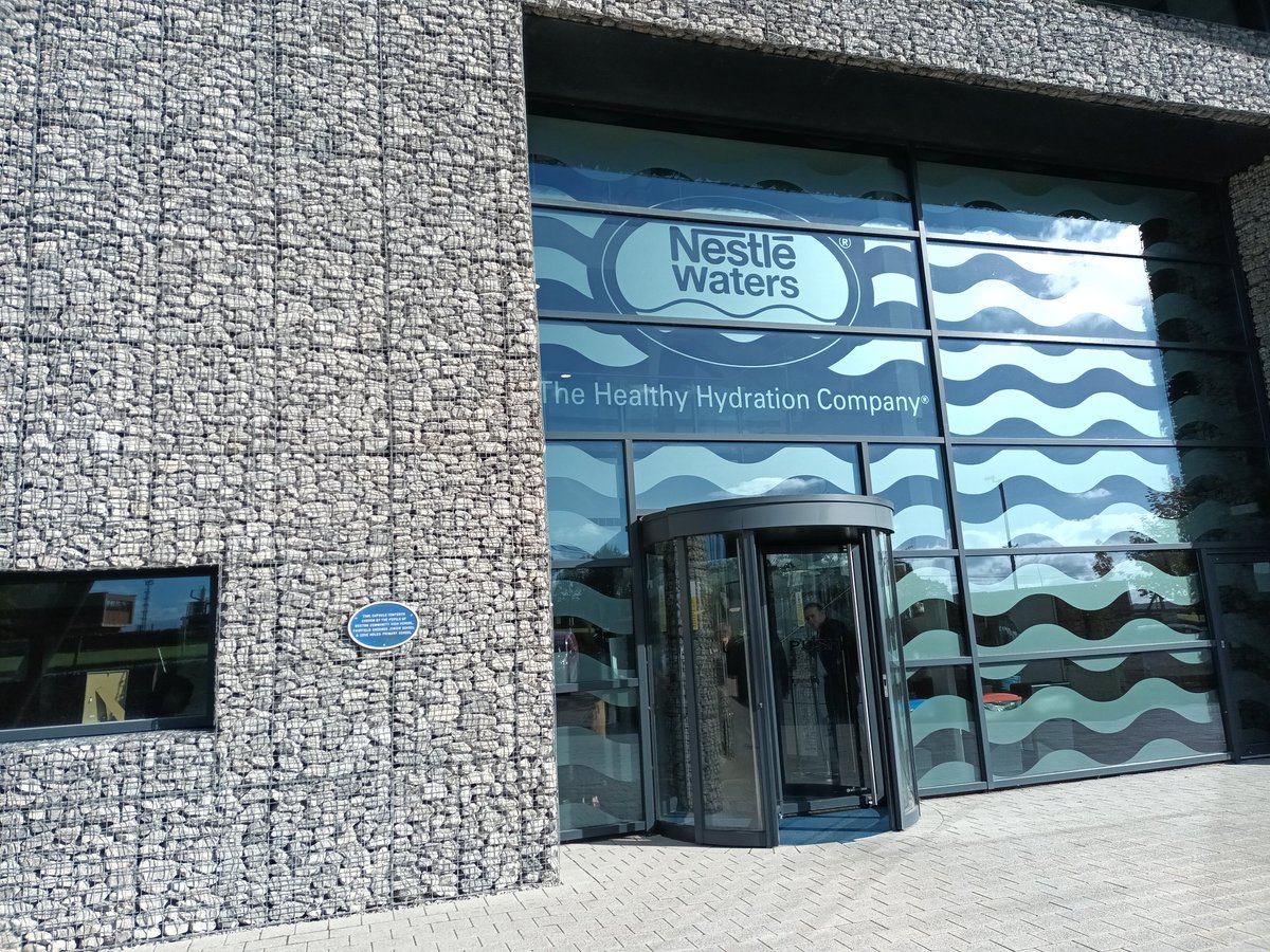 BHH_corporate's tweet photo. Lovely afternoon @buxtonwater for their official opening of the new warehouse. Brilliant high tech factory and warehouse. No photos from the inside, all top secret!
#upskillstaff #environment #localbusiness #community https://t.co/A1Kmw1utAA