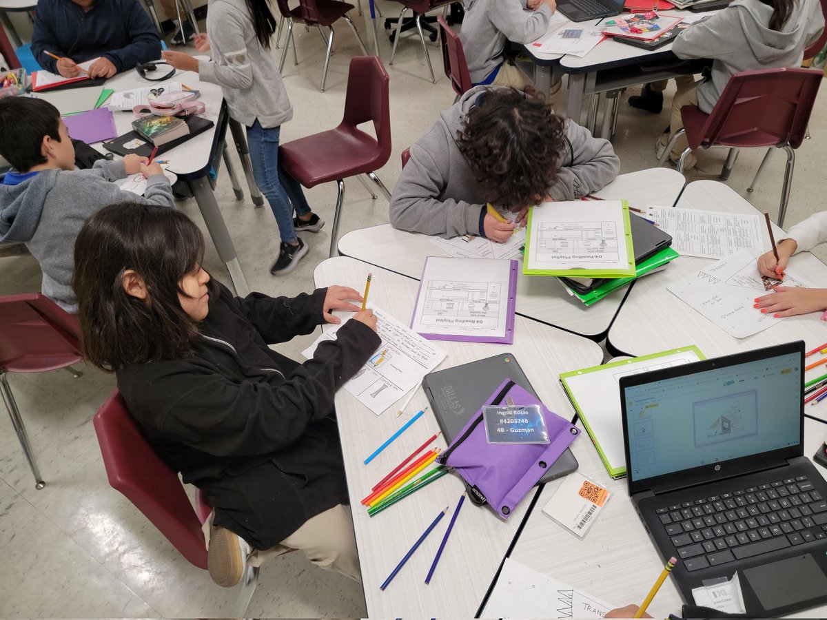 LDZ_FAM's tweet photo. 4th grade learning about Light Energy! @LDZEagles @LDZ_Principal @APDaniGrim https://t.co/nabUHKAAix