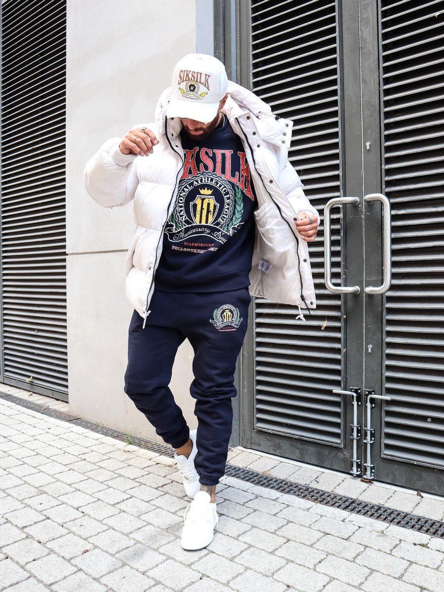 SikSilk's tweet photo. Face the elements in our all new outerwear 🥶
🔎SS-22652
https://t.co/nO23iQAhc4
#fortheambitious #siksilkouterwear #aw22 #newarrivals #followthemovement https://t.co/dR3OoOHNph