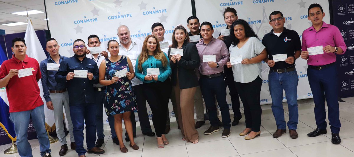 #GestiónMYPE | Este día, junto a #FANTEL, entregamos $112,000 a emprendedores que cuentan con un modelo de negocio en los sectores de hortofrutícola, calzado, desarrollo tecnológico, textil y confección; con el objetivo de de impulsar emprendimientos con potencial de crecimiento.