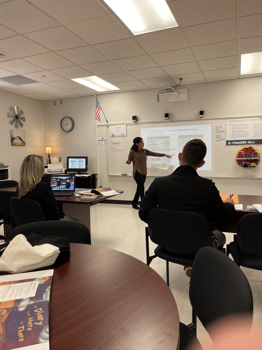 BE_Mooy's tweet photo. Sensational SCEIS leading our Fabulous Fourthies thru @SmekensEd part 2 training
#TurnandLearn ✈️ https://t.co/fwNH0hljaj