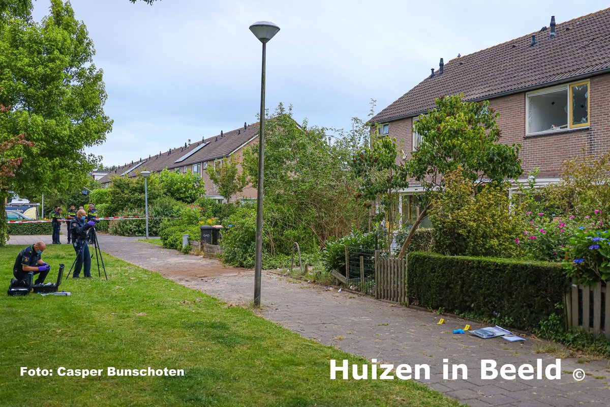 Angel uit conflict in drugsmilieu om eind te maken aan reeks aanslagen.
instagram.com/p/Cj3SX7RriCh/…
© Fotograaf: Casper Bunschoten.