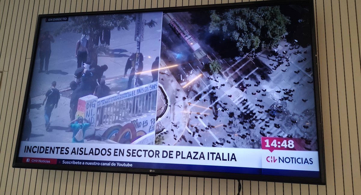 tomizaky's tweet photo. Ya empezamos.... "incidentes aislados"
Uno de los grandes cómplices de la violencia desatada fue la "normalizacion" de la violencia por parte de la prensa 
#18DeOctubre #costaneracenter #alameda #pendejos #octubrismo #CHVNoticias #orcos #Providencia https://t.co/FkbdnL9eG1