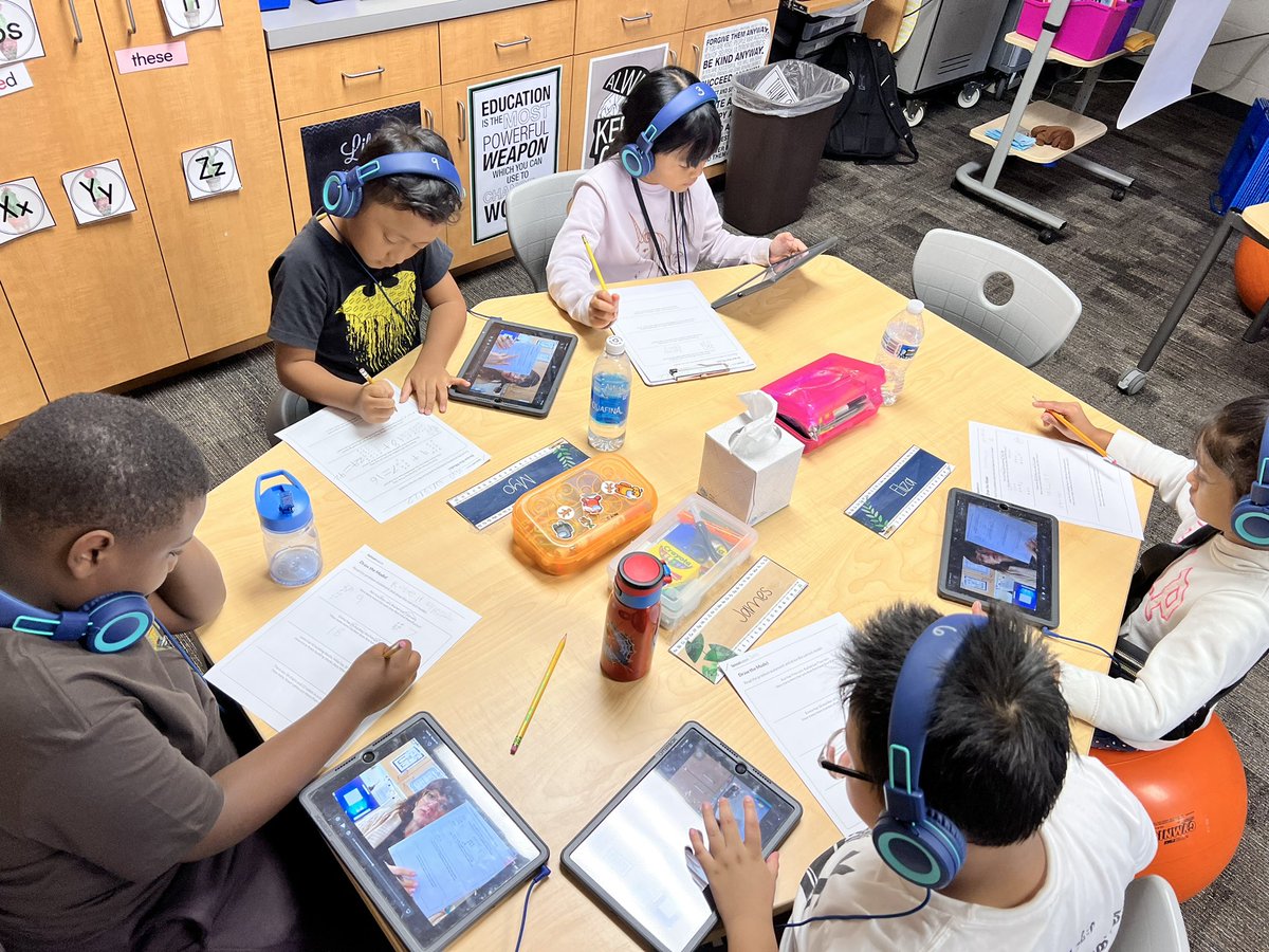 Christina tweet media