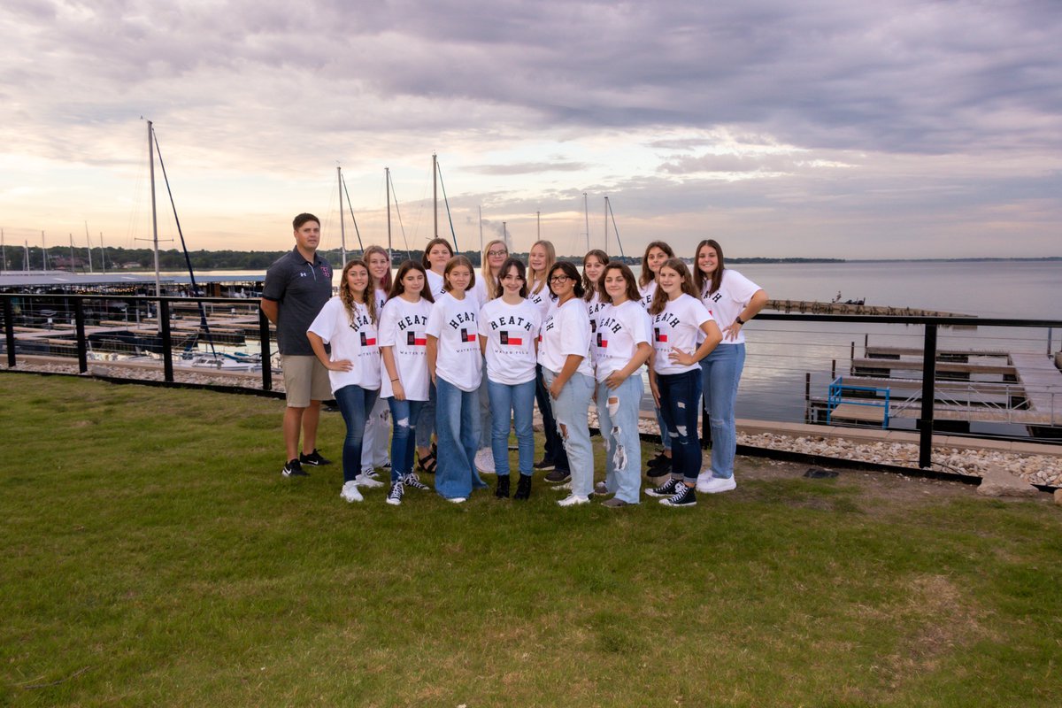 waitin' on the weekend 🤽‍♀️
#WTD | <a href="/HeathWaterPolo/">HeathWaterPolo</a>