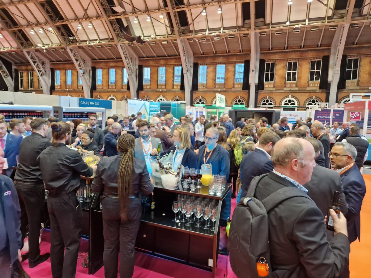 EduEstates's tweet photo. The end of a great first day at @eduest22. Thanks for joining us. If you’re heading to the Awards dinner this evening have a great time. We go again with more great sessions & plenty of networking tomorrow. See you all there #educationbuildings #eduestates https://t.co/wIxV4ruSHb