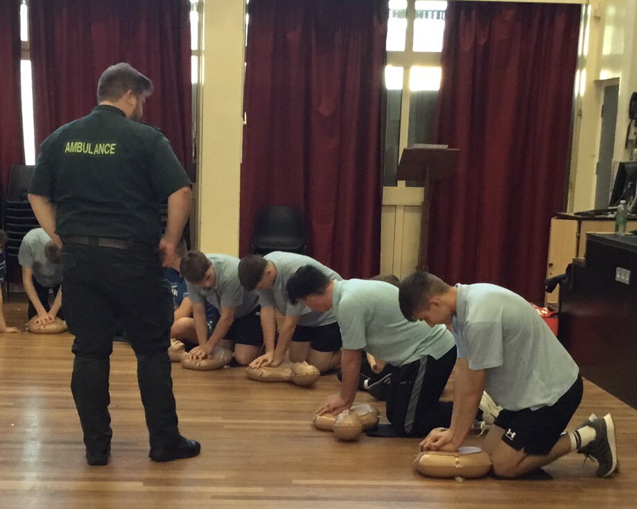 Hellesdon High PE Dept tweet media