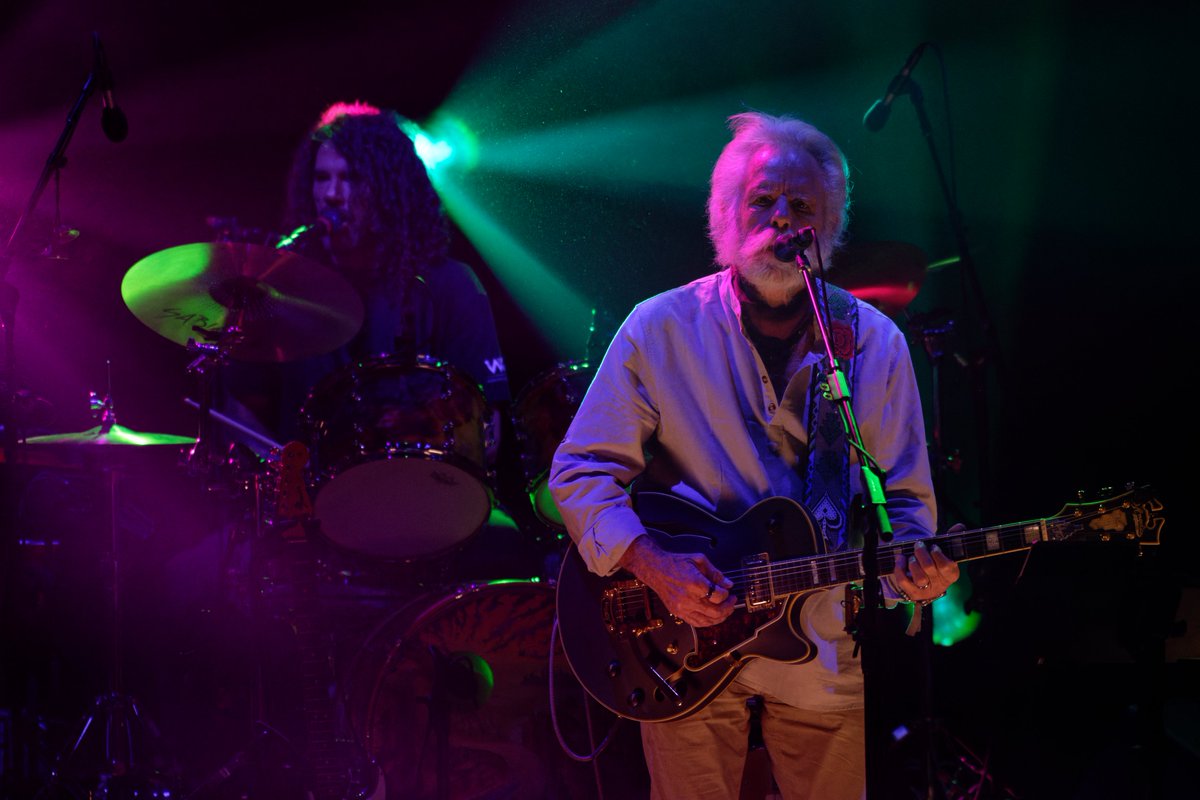GoldenvoiceBay's tweet photo. we're still reminiscing over @BobWeir 75th celebration last weekend at @thewarfield 🎸 it was truly a trip 🌠

📸: Jon Bauer | Matt Pang https://t.co/jRZUJTVpI2