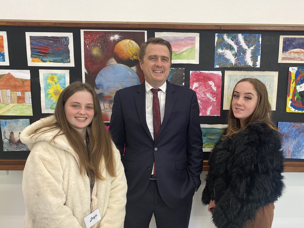 probation_irl's tweet photo. Congrats to all at @CandleTrust on the official opening of their campus redevelopment today 🥳🥳🥳 A brilliant project looking out 4 young people in Ballyfermot and beyond. Minister @JamesBrowneTD got to meet some stars of the future there today 😉@DeptJusticeIRL @CityofDublinETB https://t.co/MdC0yANx4G