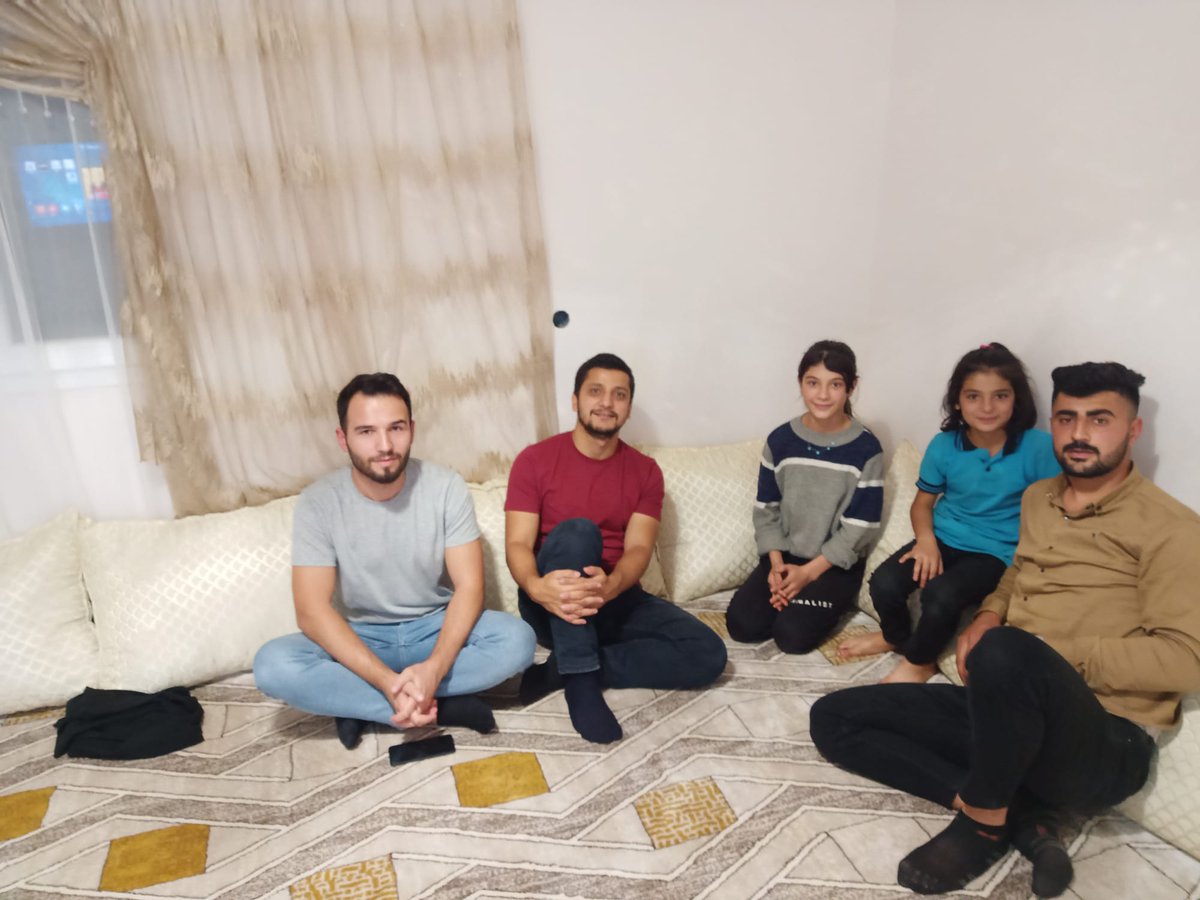 UludereO's tweet photo. #ŞIRNAKSENİN 

@tcmeb
@SirnakValiligi
@valiosmanbilgin  
@mrd_dogan 
@mirzatetik78 
@uluderemem 
@SIRNAKMEM73
Uludere Ortabağ İmam Hatip Ortaokulu Veli Ziyaretleri 🌸 https://t.co/inWPLt1wiV