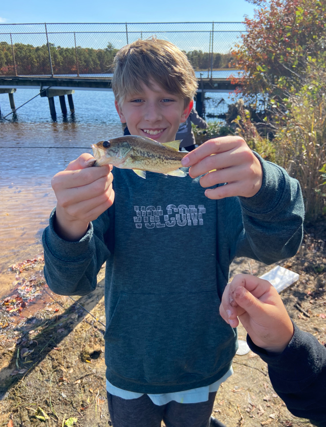 gchidiac211's tweet photo. Thank you to Ms. Redling and Mr. DiPasquale for organizing a fun fishing trip for our fishing club students! @StaffordPEMrD @StaffordTwpEd #studentsfirst https://t.co/PG4FozBbmh