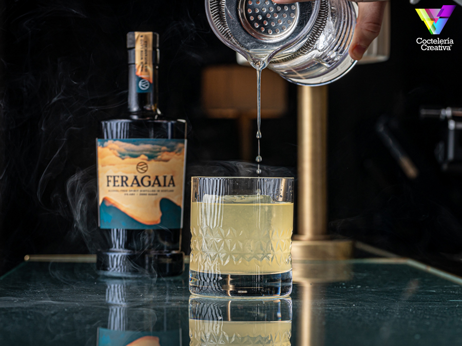 CreativeBar's tweet photo. 💥 @Feragaia abre la primera destilería sin alcohol de Escocia https://t.co/i5HwpqXjhM #spiritofwildearth #scottishspirits #alcoholfree #sugarfree #sinalcohol #scotlandisnow #scotlandisopen https://t.co/9e9s4ibDTp