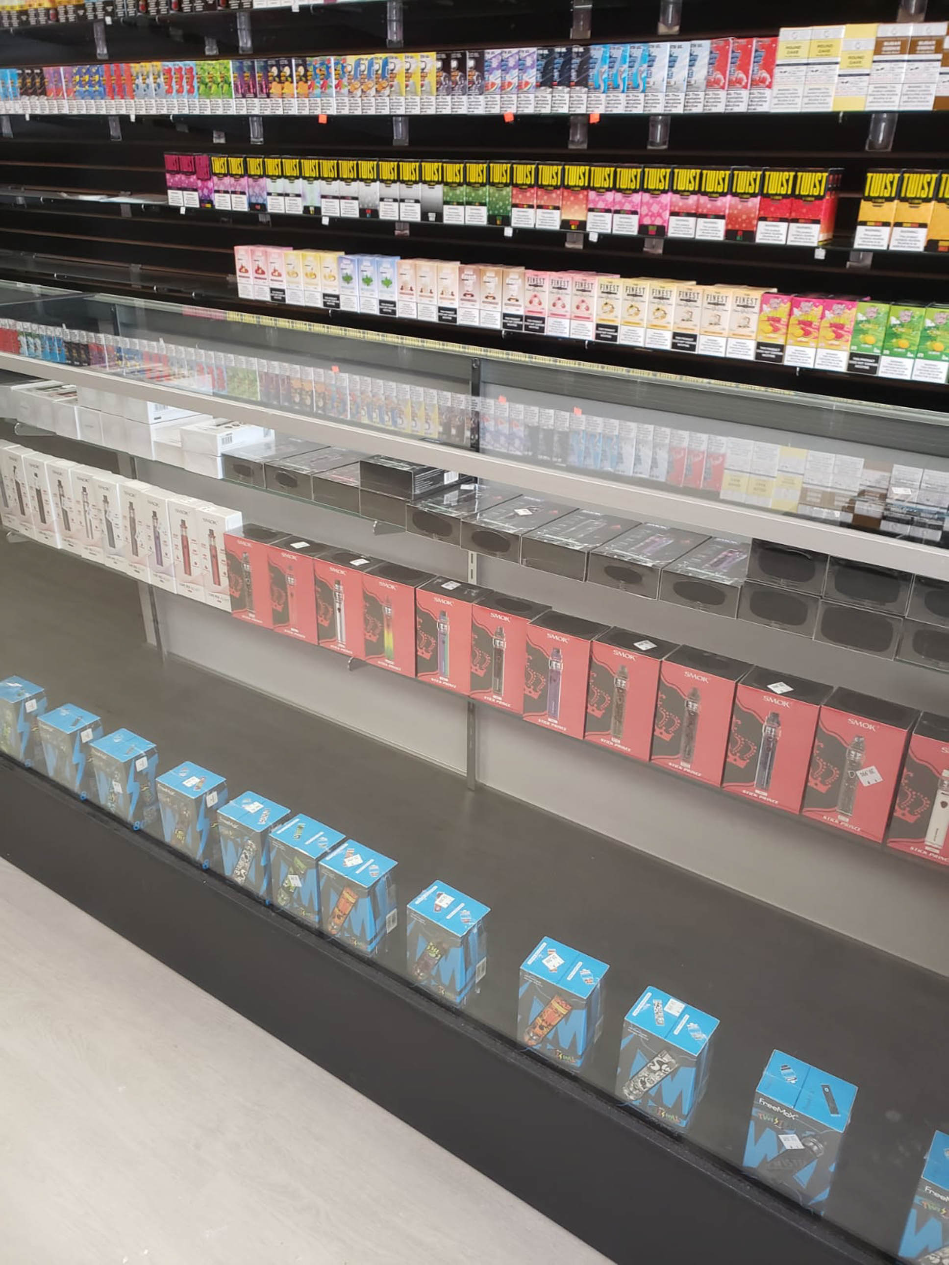 Tobacco and Vapor 2 (TobaccoVapor2_) / Twitter